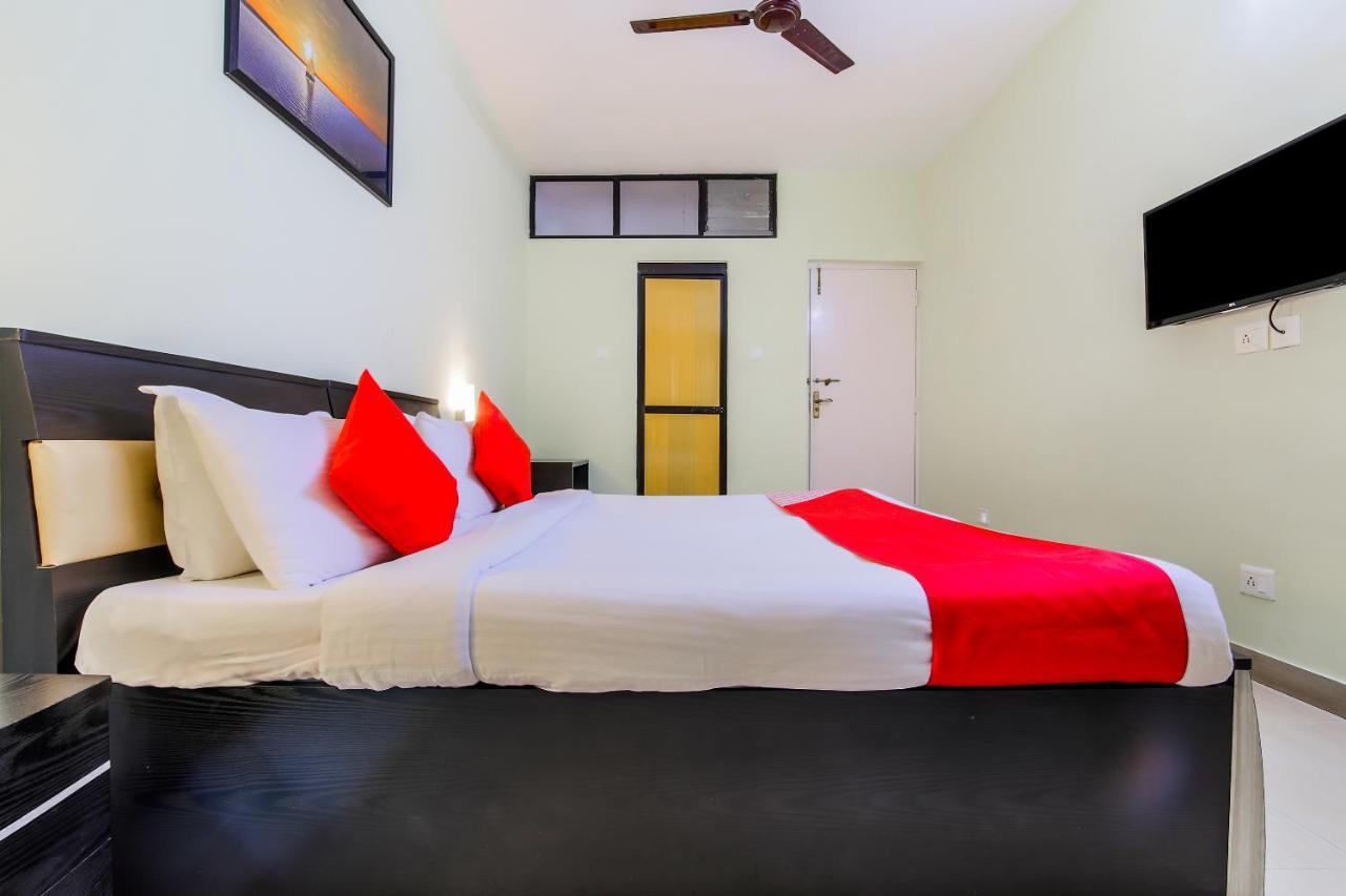 Oyo 24761 All Seasons Guest House Madgaon Exteriör bild