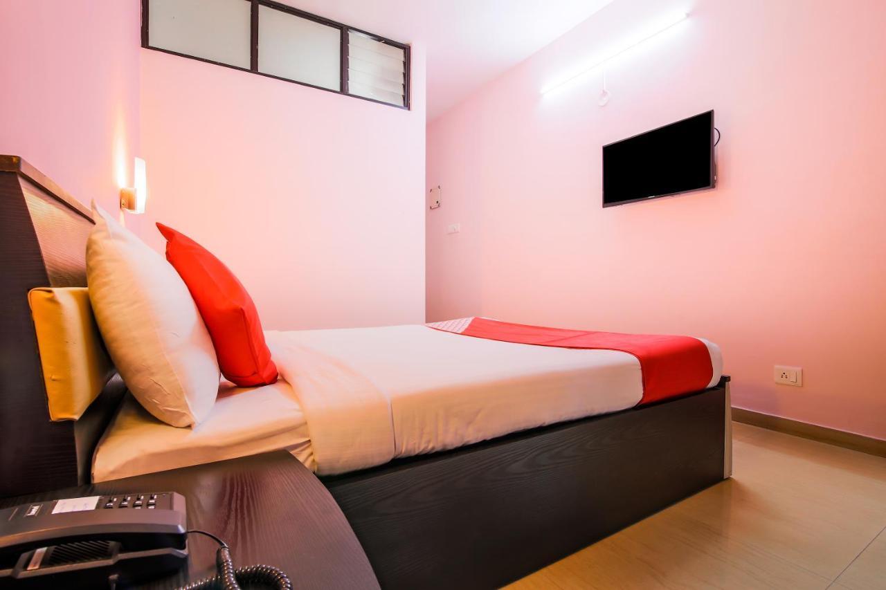 Oyo 24761 All Seasons Guest House Madgaon Exteriör bild